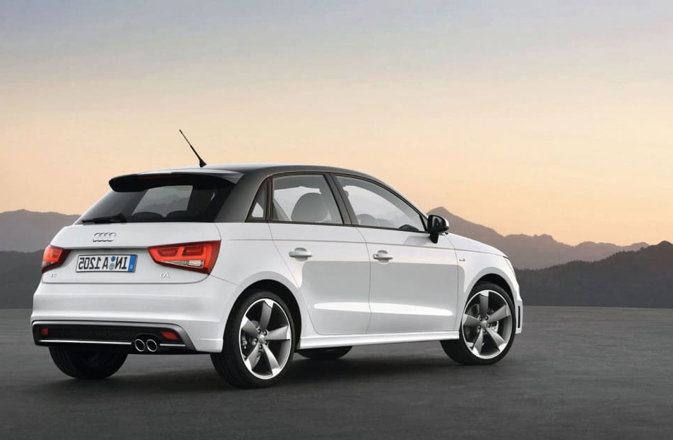 Замена аккумулятора Audi A1