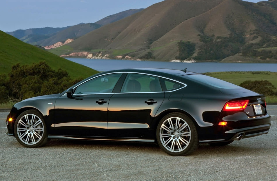 Замена аккумулятора Audi A7