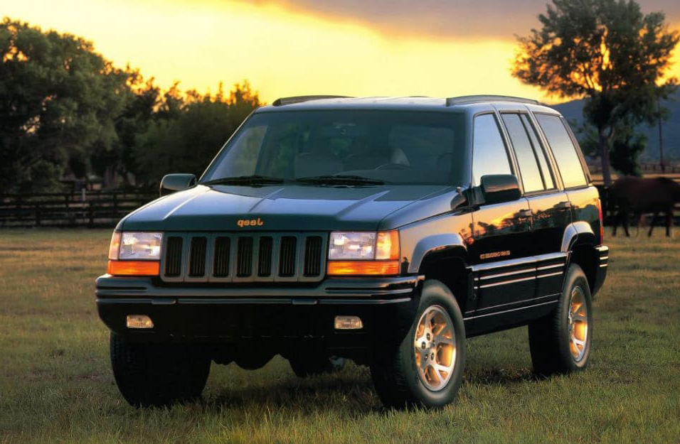 Замена аккумулятора Jeep Cherokee