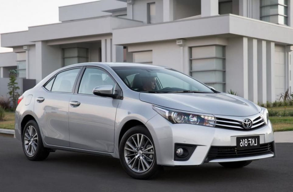 Замена аккумулятора Toyota Corolla